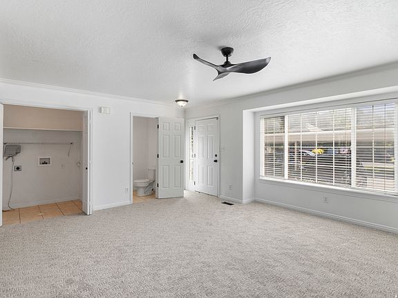 5th image of 992 N Independence Ave W