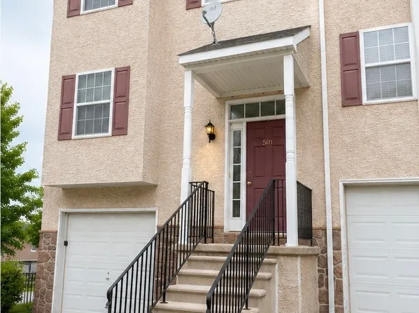 501 Thomas Cir, Norristown, PA 19401