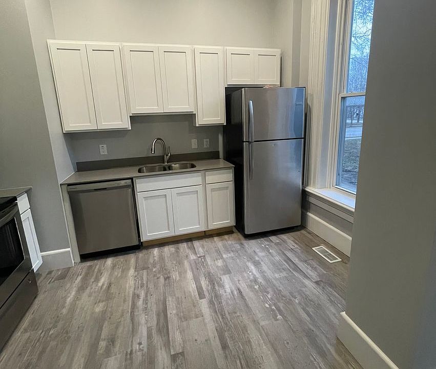 1st image of 1106 Brown St #C