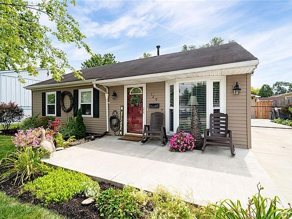5th image of 120 Rose Ln