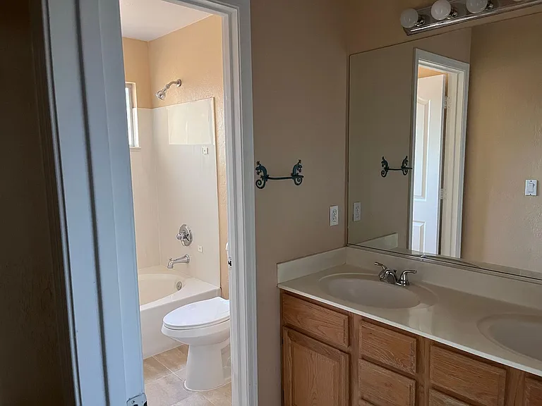 4746 W Carla Vista Dr — Photo 39