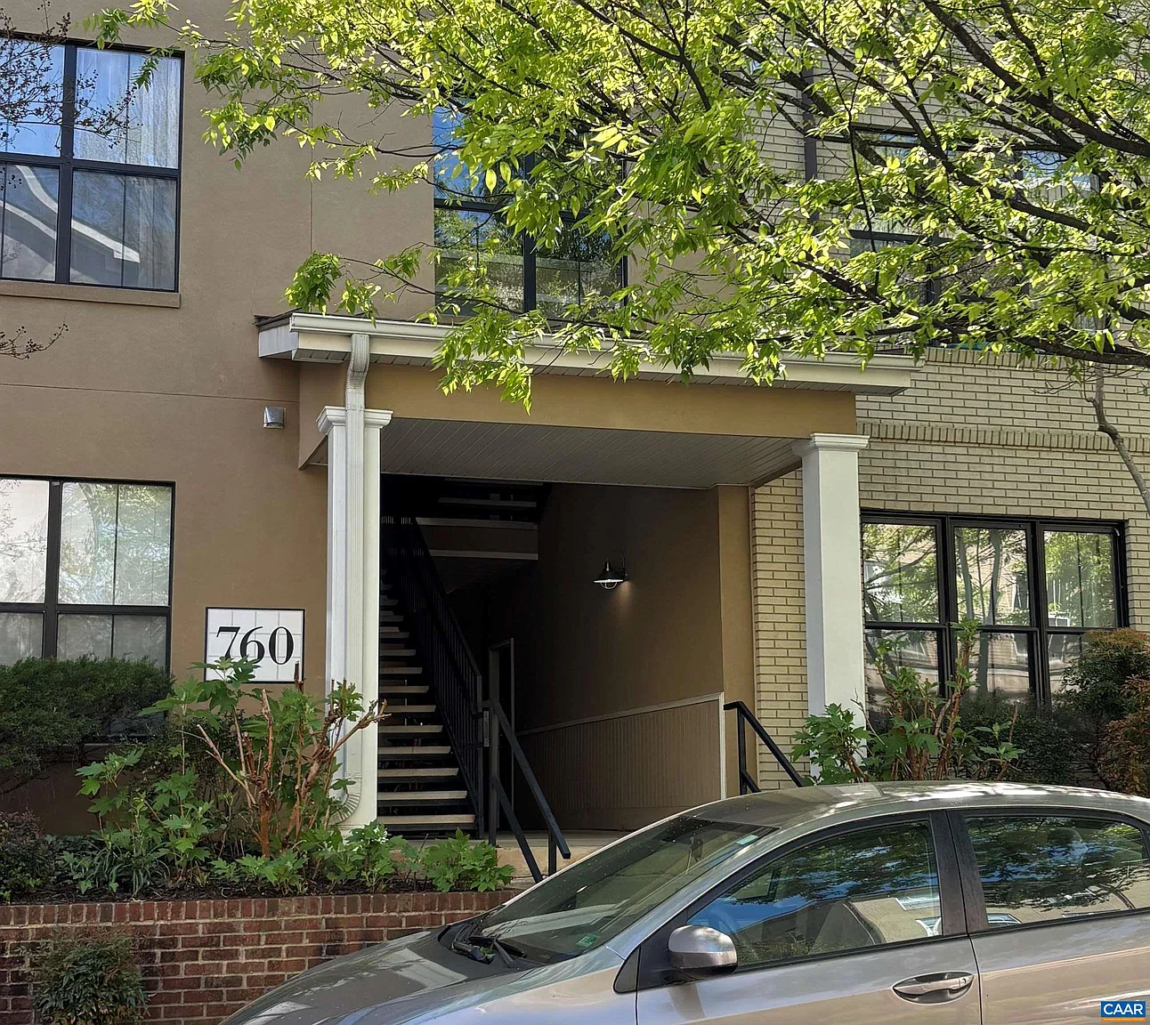 760 Walker Sq APT 4B photo 1