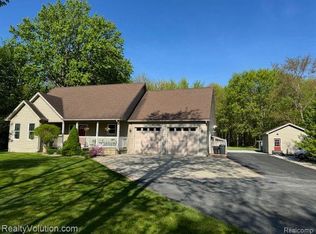3549 Bricker Rd, Avoca, MI 48006