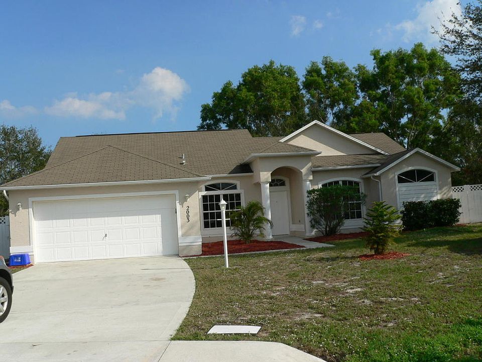 1st image of 2003 NE Christopher Ct