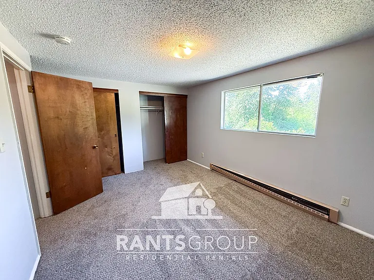 351R — Photo 15