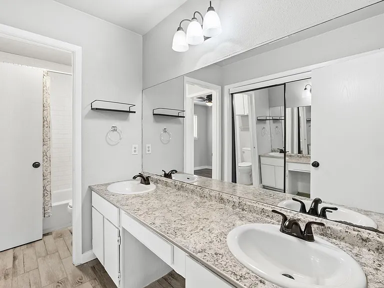 7505 Saint Amant Pl #A — Photo 21