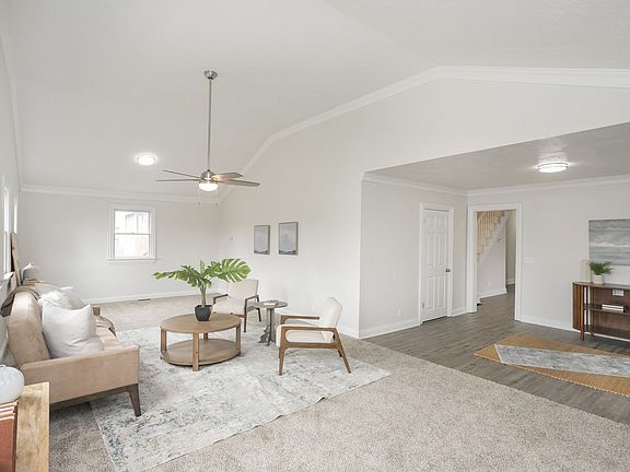 5th image of 301 Lutie St