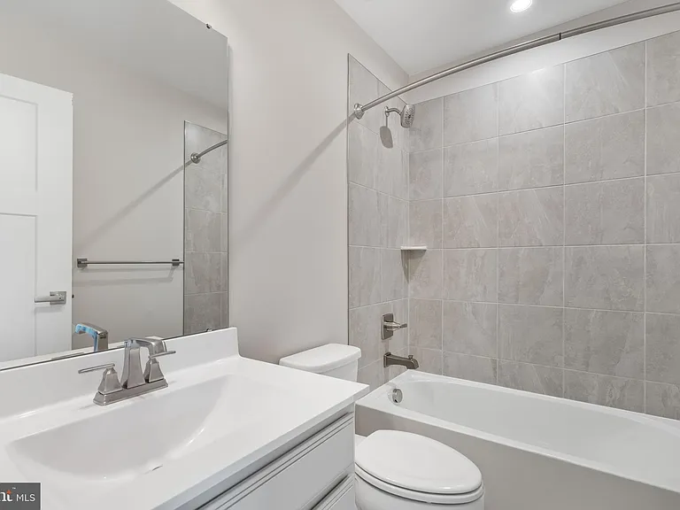 1505 Wilmer Park Ln — Photo 17