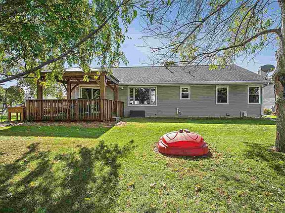 3rd image of 2145 Kensington Ln