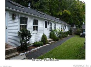 7 Pratt St APT 2, Essex, CT 06426