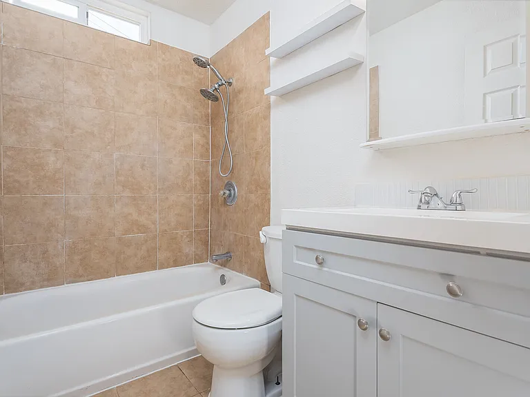 290 Lindley Dr — Photo 16