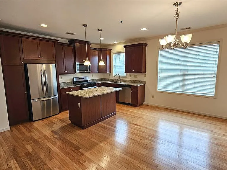 105 Canter Ct — Photo 10