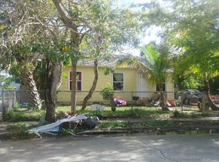 630 Bunker Rd, West Palm Beach, FL 33405