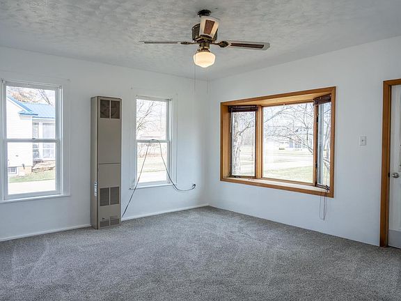 5th image of 607 North Main Street