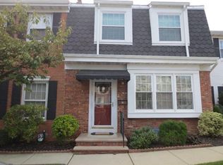 98 Wick Dr, Fords, NJ 08863