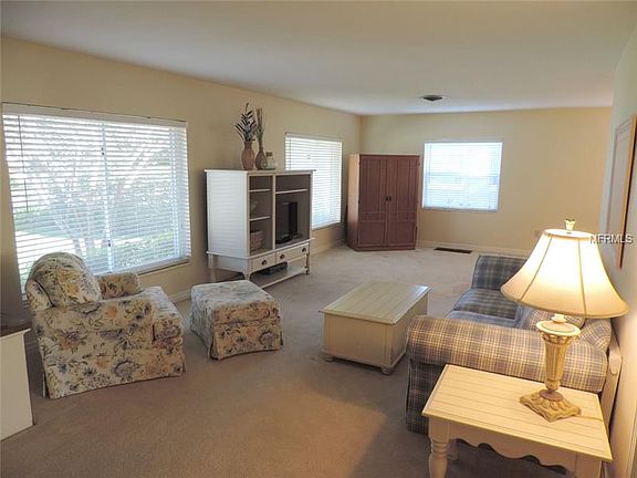 3rd image of 2614 Ardsley Dr