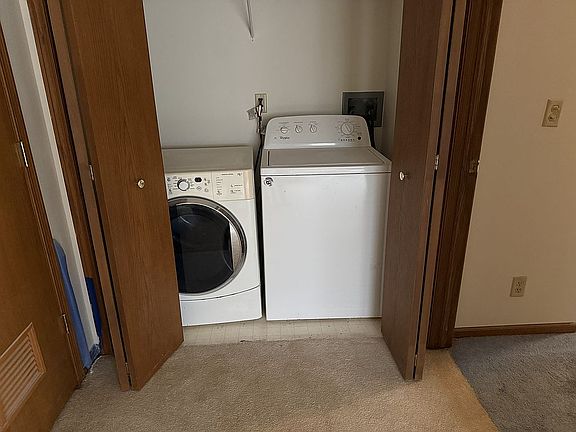 5th image of 235 River Ln