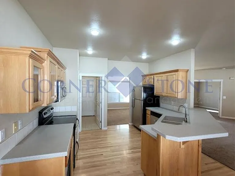4042 W Harbor Point Dr — Photo 6