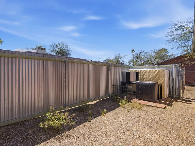 3226 E Bermuda St #1 — Photo 23