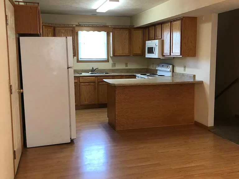 244 N 34th St #2 — Photo 3