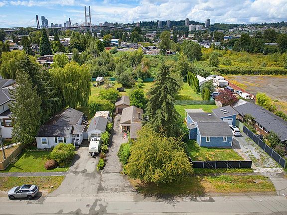 2nd image of 11447 125a St