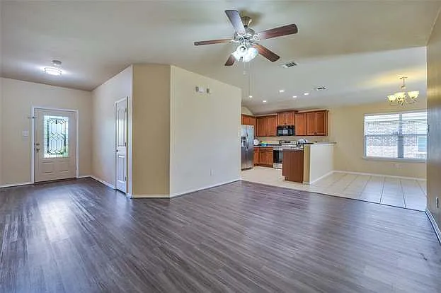 136 Meadow Crest Dr — Photo 18