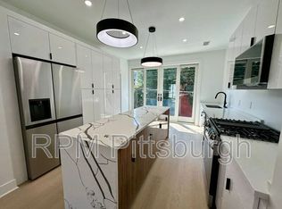 1407 Sarah St, Pittsburgh, PA 15203