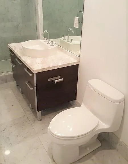 253 NE 2nd St #1004 — Photo 10