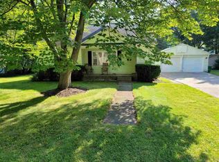 36 Stevenson St, Croswell, MI 48422