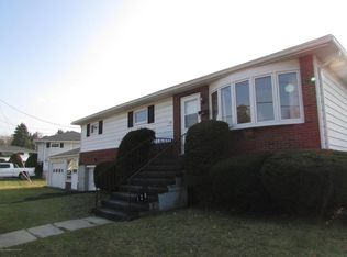 128 Park Dr, Scranton, PA 18505