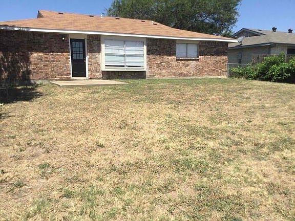 2nd image of 6121 Coolwood Ln
