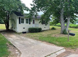 649 Riverside Dr NE, Marietta, GA 30060