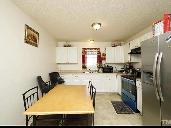 4th image of 110 E Jones Ave