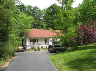 7018 Gray Fox Trl, Manassas, VA 20112