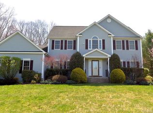 10 Tall Pines Dr, Oxford, CT 06478