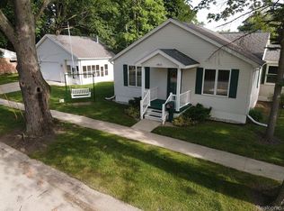 1511 Palmer Ct, Port Huron, MI