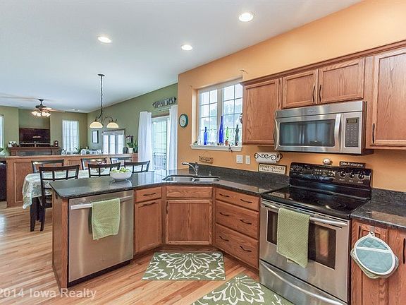 4th image of 6911 Mark Twain Ct