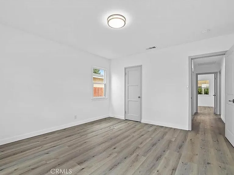 100 Eastern Ave — Photo 14