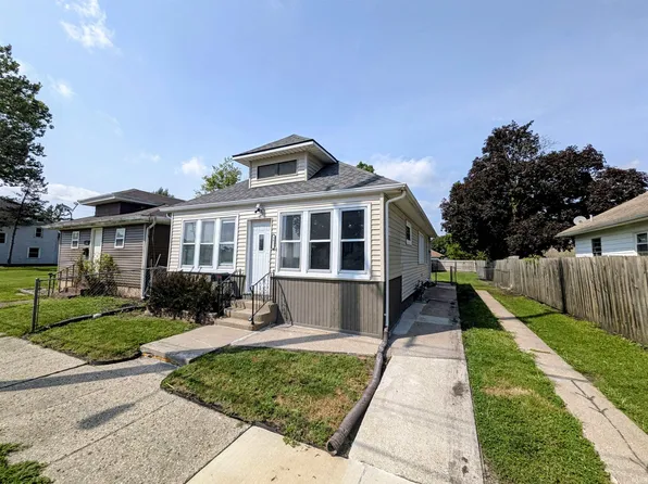 2617 Dunham St, South Bend, IN 46619