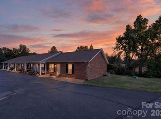 122 24th St NW, Hickory, NC 28601