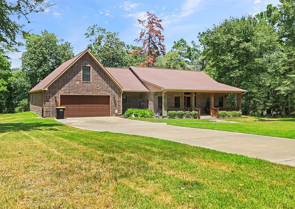 1st image of 220 Fish Creek Lane