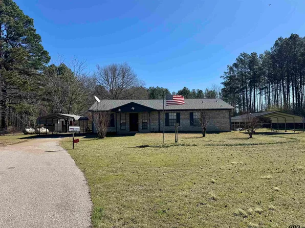 1686 County Road 4131 N, Henderson, TX 75652