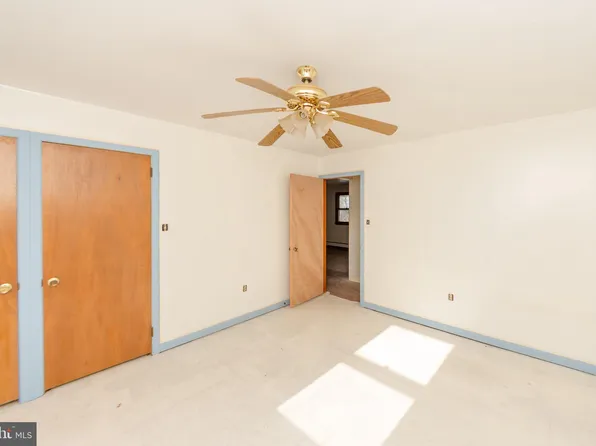 553 Druid Hill Dr, Lancaster, PA 17601