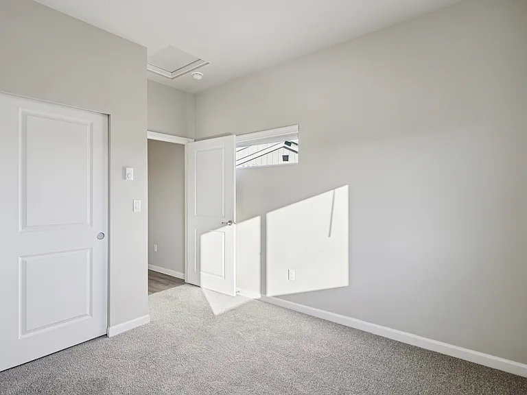Tahoma Terrace Apartments — Photo 40