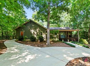 229 Moonlight Dr, Danielsville, GA 30633