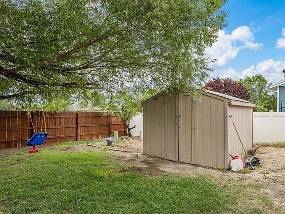 5th image of 630 Sparn Ct