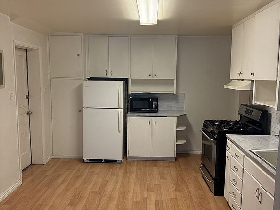5th image of 319-100 N 1st