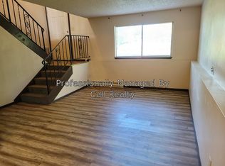 1008 E Courtland Ave, Spokane, WA 99207