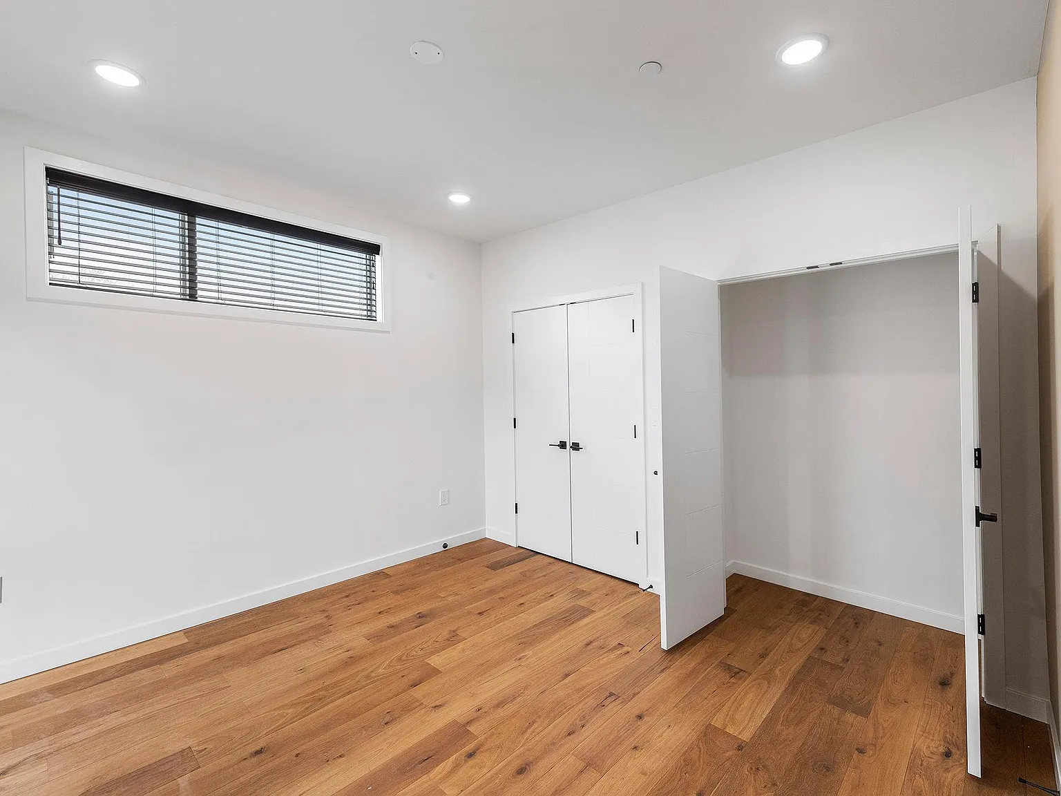 438 Memphis St — Photo 4