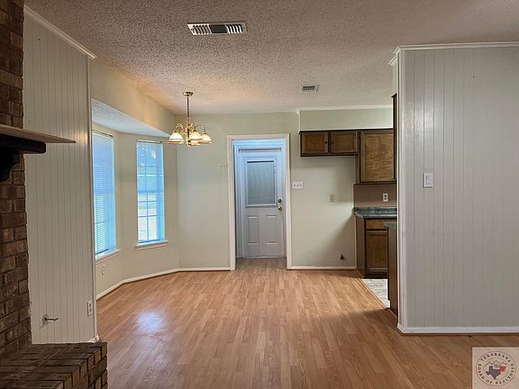 5th image of 4705 Sanderson Ln
